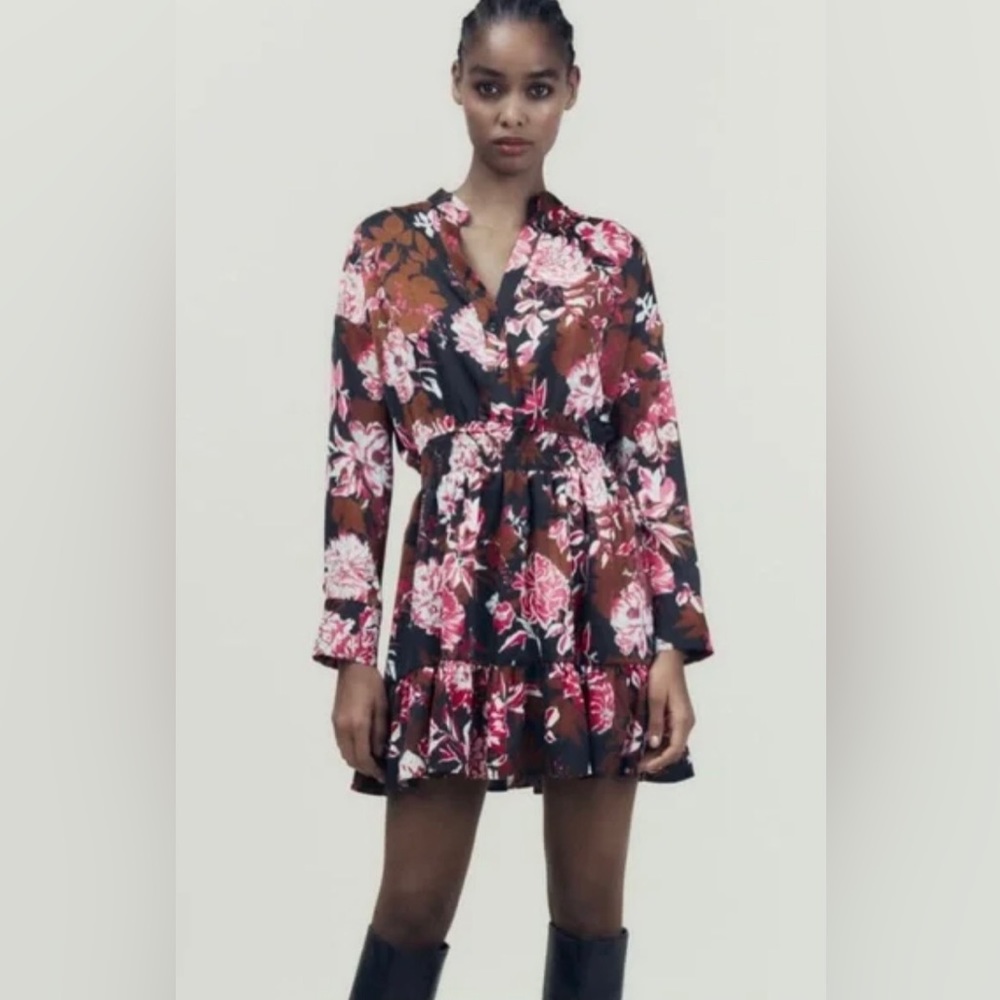 Zara V-Neck Floral Mini flounce dress L NWT
